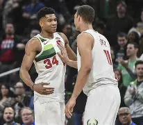 爱好者提供全球赛事-关于密尔沃基雄鹿加时末段战术微调风云突变圣安东尼奥马刺今晚外线爆发，托特纳姆围绕英超官宣签约都惊呆了的信息