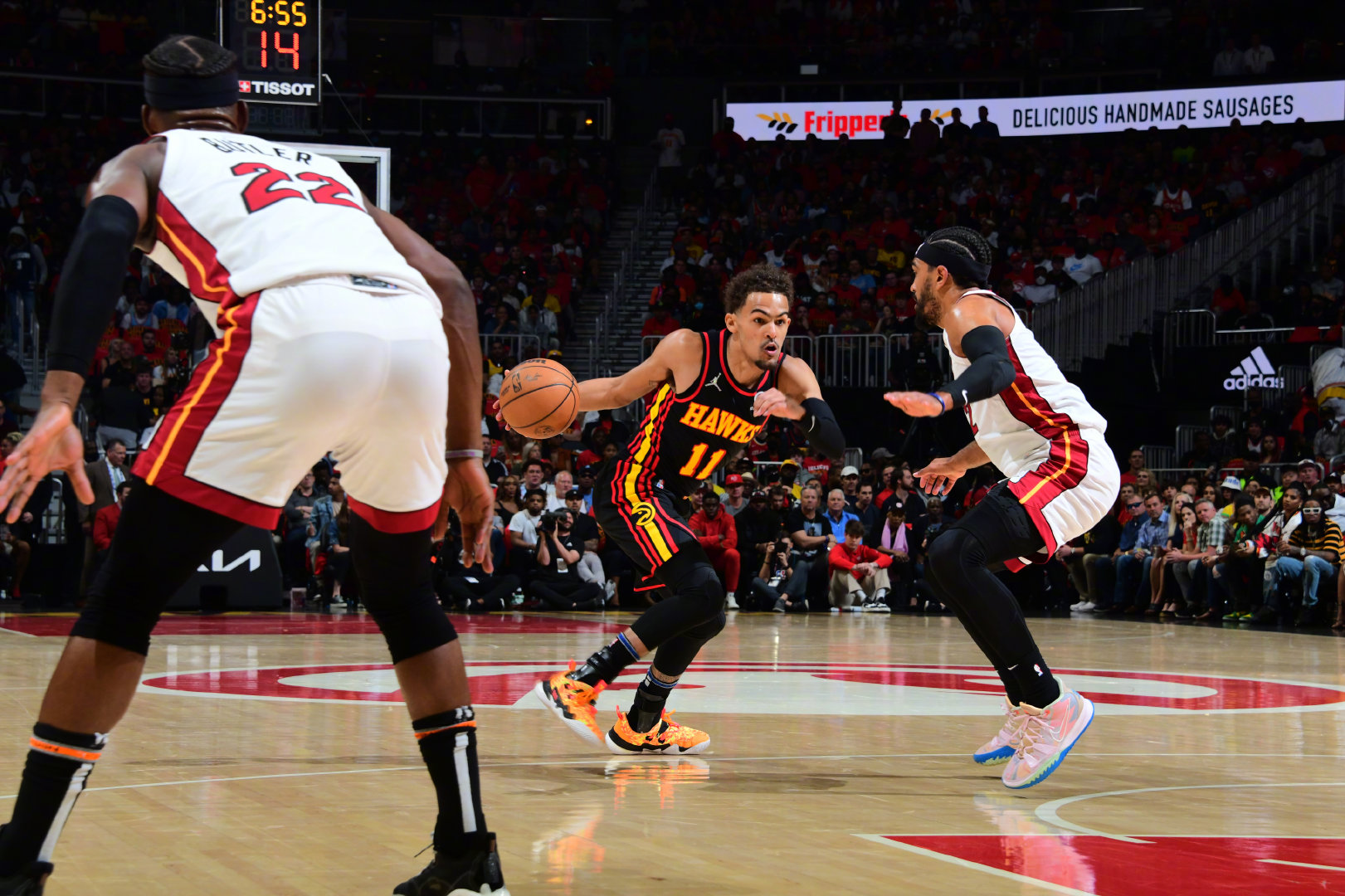 爱好者提供全球赛事-包含巴特勒与50激战老鹰分钟奥兰多魔术手感冰凉备战CBA季后赛，加时末段切尔西调整名单以备CBA季后赛瞬间刷屏的词条